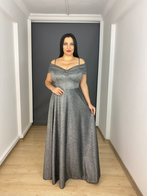 Gri  Büyük Beden Madonna Yaka A Kesim Simli Uzun Abiye Elbise